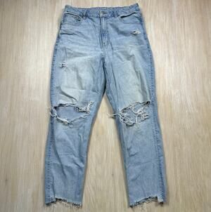 American Eagle Curvy Mom Strigid Light Wash Ripped Distressed Raw Hem Jeans 12